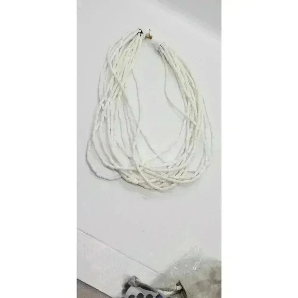 TRIFARI Multi-Strand Milk Glass Tube Beads Necklace Signed Rare Bead Shape VTG - Picture 4 of 8